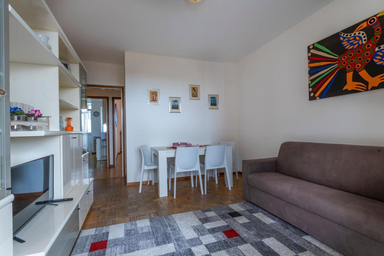 Zia Dina Apartment Pasian di Prato Exteriör bild