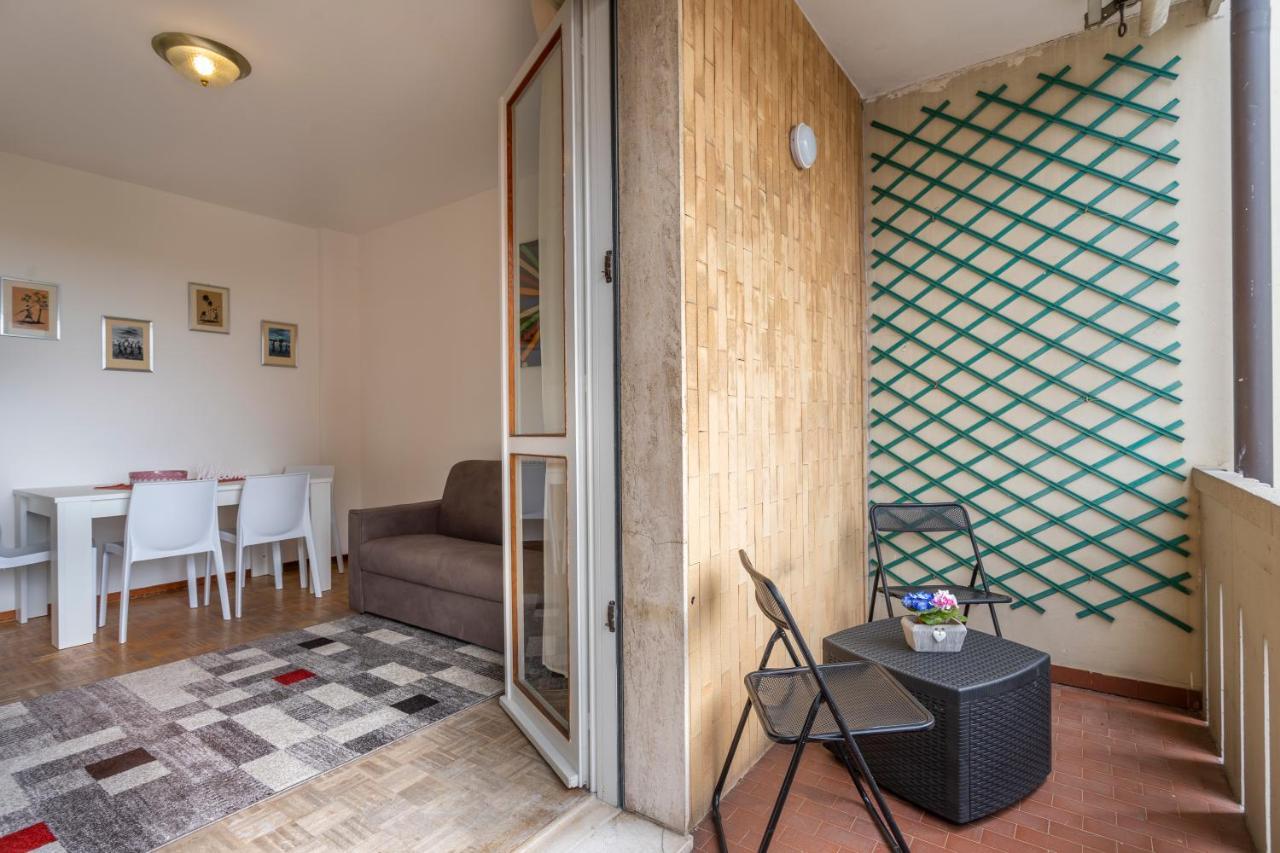 Zia Dina Apartment Pasian di Prato Exteriör bild